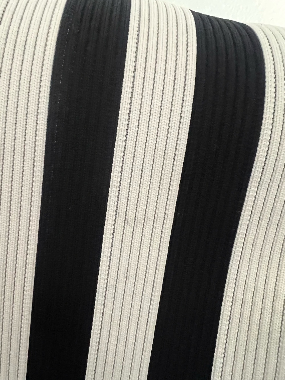 Marimekko Large Knitted Merirosvo Shoulder Bag - Picture 4 of 4